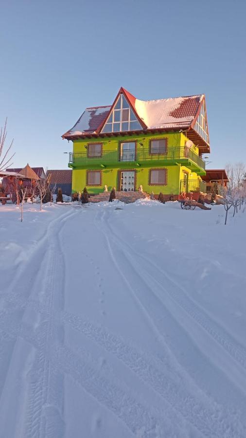 La Capra Vecinului Oglinzi Exterior foto